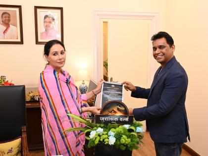 Rajasthan Deputy CM Diya Kumari Welcomes Jurassic World: Rebirth to Rajasthan | Rajasthan Deputy CM Diya Kumari Welcomes Jurassic World: Rebirth to Rajasthan Rajasthan Deputy CM Diya Kumari Welcomes Jurassic World: Rebirth to Rajasthan | Rajasthan Deputy CM Diya Kumari Welcomes Jurassic World: Rebirth to Rajasthan