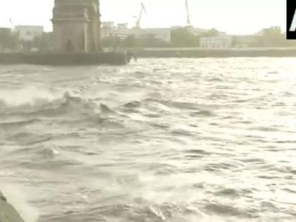 Mumbai: Gateway of India witnesses rough seas as an impact of cyclone Biparjoy | Mumbai: Gateway of India witnesses rough seas as an impact of cyclone Biparjoy