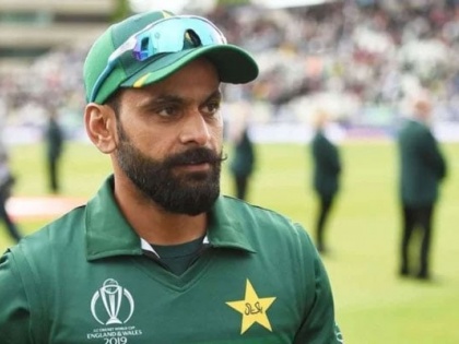 Pakistan cricketer Mohammad Hafeez house robbed, millions of cash goes missing | Pakistan cricketer Mohammad Hafeez house robbed, millions of cash goes missing