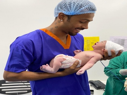 Hardik Pandya shares first official picture of his new-born son on Instagram | Hardik Pandya shares first official picture of his new-born son on Instagram