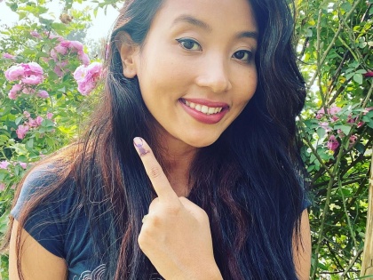 Assembly Elections 2021: Ankita Konwar casts her vote flaunts her inked finger | Assembly Elections 2021: Ankita Konwar casts her vote flaunts her inked finger