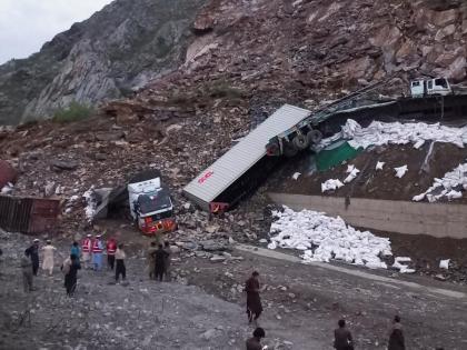 Dozens of trucks trapped after, major landslide hits Pakistan, several trapped | Dozens of trucks trapped after, major landslide hits Pakistan, several trapped Dozens of trucks trapped after, major landslide hits Pakistan, several trapped | Dozens of trucks trapped after, major landslide hits Pakistan, several trapped