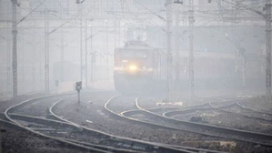 North India Gripped by Cold Wave: 26 Trains Delayed Due to Low Visibility – Full List Inside | North India Gripped by Cold Wave: 26 Trains Delayed Due to Low Visibility – Full List Inside