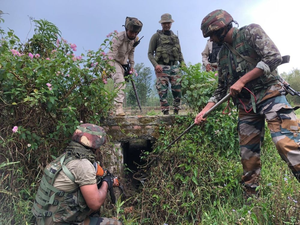 Police Commando Killed, Several Hurt in Fresh Manipur Violence | Police Commando Killed, Several Hurt in Fresh Manipur Violence Police Commando Killed, Several Hurt in Fresh Manipur Violence | Police Commando Killed, Several Hurt in Fresh Manipur Violence