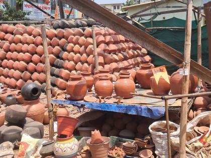 Navi Mumbai: Earthen Pots Back in Demand As Mercury Continues To Soar | Navi Mumbai: Earthen Pots Back in Demand As Mercury Continues To Soar
