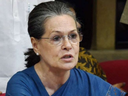 FIR filed against Sonia Gandhi in Karnataka over Congress party's misleading tweets on PMCARES Fund. | FIR filed against Sonia Gandhi in Karnataka over Congress party's misleading tweets on PMCARES Fund.