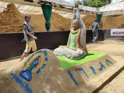 Yoga Day: Mysuru sand artist creates PM Modi model performing asanas | Yoga Day: Mysuru sand artist creates PM Modi model performing asanas
