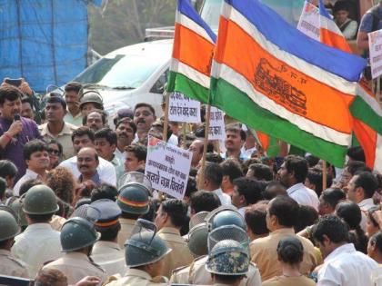 MNS Activists Assault Food Stall Operator in Kalyan Over Alleged Anti-Marathi Remarks | MNS Activists Assault Food Stall Operator in Kalyan Over Alleged Anti-Marathi Remarks MNS Activists Assault Food Stall Operator in Kalyan Over Alleged Anti-Marathi Remarks | MNS Activists Assault Food Stall Operator in Kalyan Over Alleged Anti-Marathi Remarks