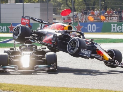 Lewis Hamilton and Max Verstappen crash out of Italian Grand Prix after ugly collision | Lewis Hamilton and Max Verstappen crash out of Italian Grand Prix after ugly collision