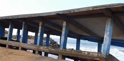 Sea Erosion in Kerala: Pozhiyoor Village On High Alert, Families Shifted To Safe Shelters (Watch Video) | Sea Erosion in Kerala: Pozhiyoor Village On High Alert, Families Shifted To Safe Shelters (Watch Video)