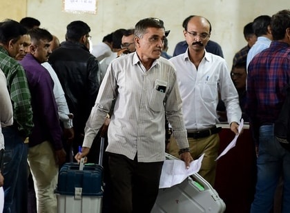 Gujarat Assembly Elections: Polling begins for 2nd phase in 93 seats | Gujarat Assembly Elections: Polling begins for 2nd phase in 93 seats