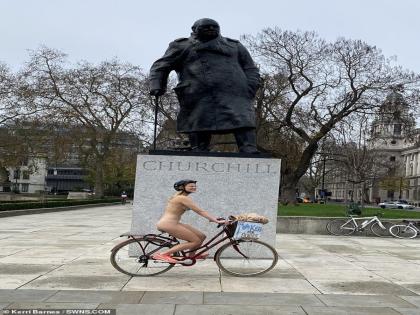 Woman cycles around London fully nude for a noble cause | Woman cycles around London fully nude for a noble cause Woman cycles around London fully nude for a noble cause | Woman cycles around London fully nude for a noble cause