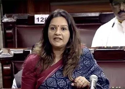 Verbal spat erupts between NCW chief and Priyanka Chaturvedi over Nitish Kumar's remarks on women | Verbal spat erupts between NCW chief and Priyanka Chaturvedi over Nitish Kumar's remarks on women