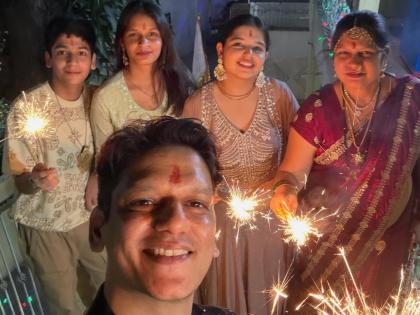 Vijay Varma Shares a Glimpse of His ‘Seh Parivaar Diwali’ Tradition | Vijay Varma Shares a Glimpse of His ‘Seh Parivaar Diwali’ Tradition Vijay Varma Shares a Glimpse of His ‘Seh Parivaar Diwali’ Tradition | Vijay Varma Shares a Glimpse of His ‘Seh Parivaar Diwali’ Tradition