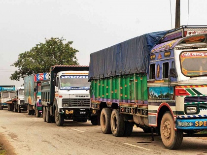 Transporters incur Rs 1000 crore per day losses due to COVID-19 restrictions | Transporters incur Rs 1000 crore per day losses due to COVID-19 restrictions