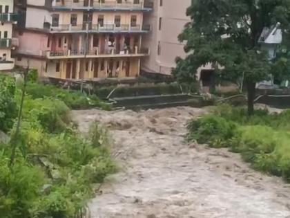 Uttarakhand Cloudburst Update: Families Trapped in Chamoli and Rudraprayag, CM Dhami Monitors Relief | Uttarakhand Cloudburst Update: Families Trapped in Chamoli and Rudraprayag, CM Dhami Monitors Relief