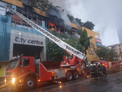 Mumbai: Fire breaks out at City Centre Mall, two fire personnel injured | Mumbai: Fire breaks out at City Centre Mall, two fire personnel injured