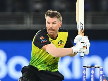 David Warner signs two year deal with Sydney Thunder for BBL | David Warner signs two year deal with Sydney Thunder for BBL