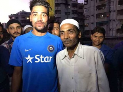 Mohammed Siraj visits his father's grave, immediately after landing in India from Australia | Mohammed Siraj visits his father's grave, immediately after landing in India from Australia