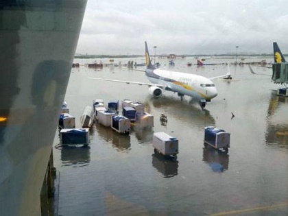 Several flights cancelled at Pune Airport due to heavy rain in Chennai | Several flights cancelled at Pune Airport due to heavy rain in Chennai