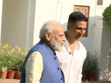 Twitterati reacts after Rupee sinks to all time low, Netizens take dig at Akshay Kumar and Modi govt | Twitterati reacts after Rupee sinks to all time low, Netizens take dig at Akshay Kumar and Modi govt