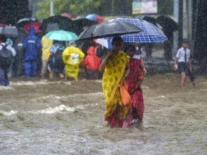 School holiday declared in 6 districts as heavy rains lash Chennai | School holiday declared in 6 districts as heavy rains lash Chennai