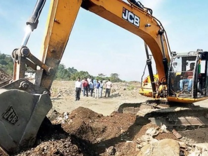 Maharashtra: Action against illegal sand dredging in Thane | Maharashtra: Action against illegal sand dredging in Thane