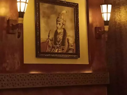Potrait of Mughal emperor Bahadur Shah Zafar’s portrait removed from biryani outlet sparks row in Maha's Kolhapur | Potrait of Mughal emperor Bahadur Shah Zafar’s portrait removed from biryani outlet sparks row in Maha's Kolhapur