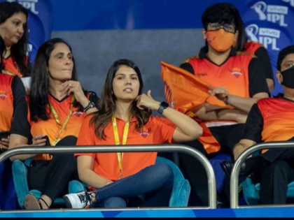 IPL 2021: Who is the mystery girl spotted cheering for Sunrisers Hyderabad | IPL 2021: Who is the mystery girl spotted cheering for Sunrisers Hyderabad