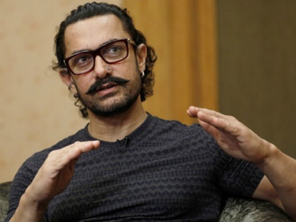Aamir Khan rubbishes rumors of putting money in wheat flour packets to help poor amid COVID 19 | Aamir Khan rubbishes rumors of putting money in wheat flour packets to help poor amid COVID 19