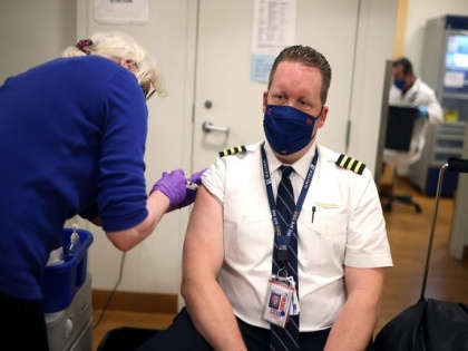 Get vaccinated or you will lose your job, two major airlines issue orders | Get vaccinated or you will lose your job, two major airlines issue orders