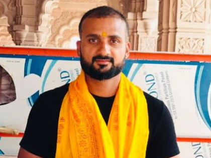 Akash Deep Seeks Blessings at Ram Mandir in Ayodhya After India's 2-0 Series Win Against Bangladesh (See Pics) | Akash Deep Seeks Blessings at Ram Mandir in Ayodhya After India's 2-0 Series Win Against Bangladesh (See Pics)