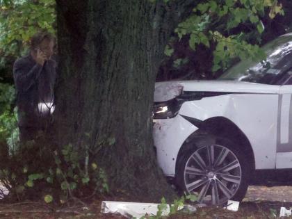 Alec Baldwin Crashes Car into Tree With Brother Stephen Baldwin in New York, Says 'I'm Fine' | Alec Baldwin Crashes Car into Tree With Brother Stephen Baldwin in New York, Says 'I'm Fine' Alec Baldwin Crashes Car into Tree With Brother Stephen Baldwin in New York, Says 'I'm Fine' | Alec Baldwin Crashes Car into Tree With Brother Stephen Baldwin in New York, Says 'I'm Fine'