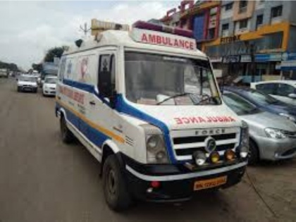 Awaiting ambulance, Pune man dies in chair | Awaiting ambulance, Pune man dies in chair