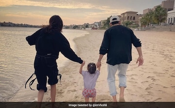 Virat Kohli and Anushka Sharma enjoy a play-date with baby Vamika | Virat Kohli and Anushka Sharma enjoy a play-date with baby Vamika Virat Kohli and Anushka Sharma enjoy a play-date with baby Vamika | Virat Kohli and Anushka Sharma enjoy a play-date with baby Vamika