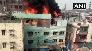 Video Report of Delhi fire tragedy: Two rushed to hospital after fire breaks out at Anaj Mandi building again | Video Report of Delhi fire tragedy: Two rushed to hospital after fire breaks out at Anaj Mandi building again