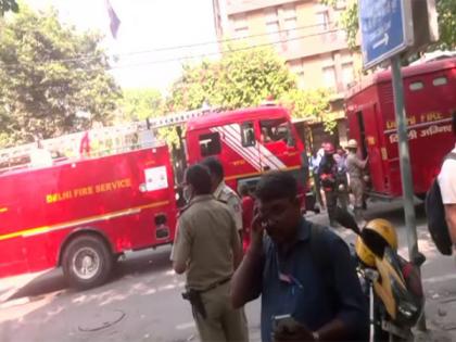 Fire Breaks Out at Income Tax Department Building in Delhi, 21 Fire Tenders On Spot (Watch Video) | Fire Breaks Out at Income Tax Department Building in Delhi, 21 Fire Tenders On Spot (Watch Video)