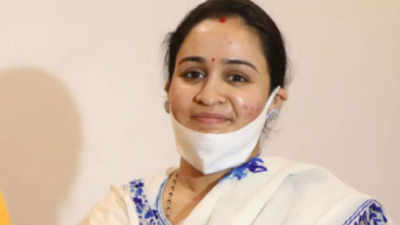 UP Assembly Elections 2022: SP's patriarch Mulayam Singh Yadav’s younger daughter-in-law, Aparna Yadav, is likely to join BJP | UP Assembly Elections 2022: SP's patriarch Mulayam Singh Yadav’s younger daughter-in-law, Aparna Yadav, is likely to join BJP