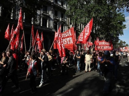 Thousands protest austerity measures of Argentina's new president Milei | Thousands protest austerity measures of Argentina's new president Milei