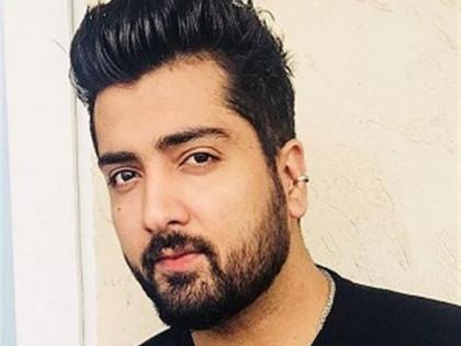 Punjabi singer-lyricist Jaani Johan hospitalised after car accident | Punjabi singer-lyricist Jaani Johan hospitalised after car accident