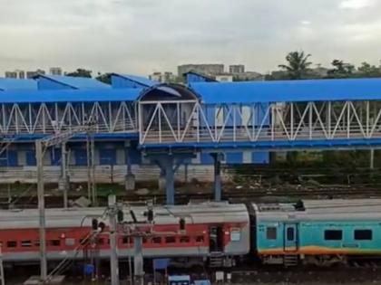 Mumbai Shocker: Porter Allegedly Rapes Woman in Empty Coach of Long-Distance Train at Bandra Terminus; Arrested | Mumbai Shocker: Porter Allegedly Rapes Woman in Empty Coach of Long-Distance Train at Bandra Terminus; Arrested Mumbai Shocker: Porter Allegedly Rapes Woman in Empty Coach of Long-Distance Train at Bandra Terminus; Arrested | Mumbai Shocker: Porter Allegedly Rapes Woman in Empty Coach of Long-Distance Train at Bandra Terminus; Arrested