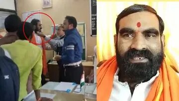Eknath Shinde's MLA Santosh Bangar assaults professor in Hingoli | Eknath Shinde's MLA Santosh Bangar assaults professor in Hingoli Eknath Shinde's MLA Santosh Bangar assaults professor in Hingoli | Eknath Shinde's MLA Santosh Bangar assaults professor in Hingoli
