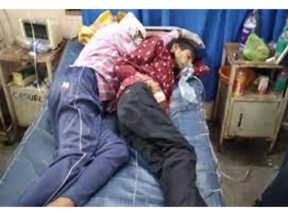 COVID patients share bed in Nagpur hospital, administration ‘clarifies' | COVID patients share bed in Nagpur hospital, administration ‘clarifies'