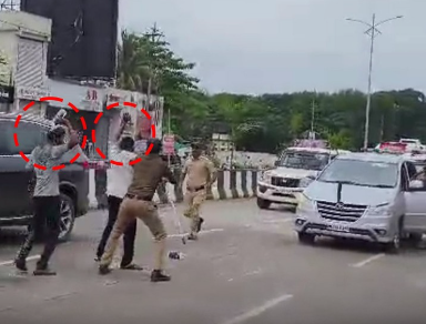 Beed: 2 Youths Attempt to Set Themselves on Fire in Front of Ajit Pawar’s Convoy (Watch Video) | Beed: 2 Youths Attempt to Set Themselves on Fire in Front of Ajit Pawar’s Convoy (Watch Video)