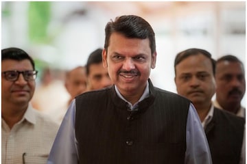 Fadnavis refuses to comment on Mumbra clashes | Fadnavis refuses to comment on Mumbra clashes Fadnavis refuses to comment on Mumbra clashes | Fadnavis refuses to comment on Mumbra clashes