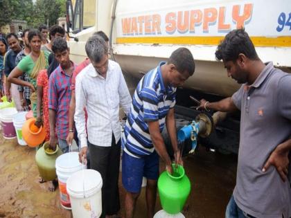 Bengaluru Water Crisis: Karnataka Govt Bans Usage of Drinking Water for Car Washing, Gardening, Imposes Rs 5000 Fine | Bengaluru Water Crisis: Karnataka Govt Bans Usage of Drinking Water for Car Washing, Gardening, Imposes Rs 5000 Fine