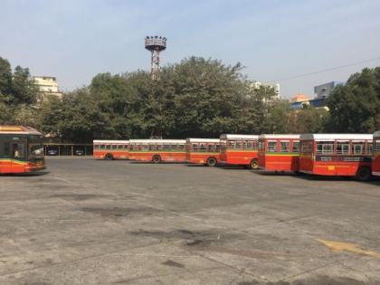Over 300 BEST bus conductors protest at Mumbai’s Wadala depot | Over 300 BEST bus conductors protest at Mumbai’s Wadala depot