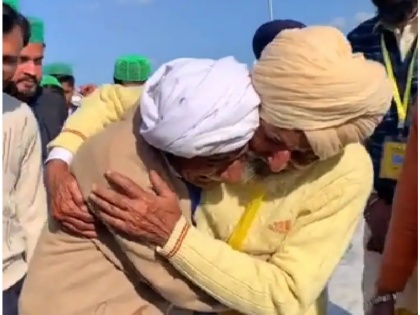 Viral Video! Separated by partition, two brothers reunite at Kartarpur corridor after 74 years | Viral Video! Separated by partition, two brothers reunite at Kartarpur corridor after 74 years