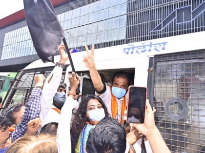 BJP protests during Metro trial run inauguration, wave black flags | BJP protests during Metro trial run inauguration, wave black flags