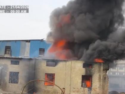 Bhiwandi Fire: Massive Blaze Erupts at Oil Warehouse in Maccha Compound (Watch)